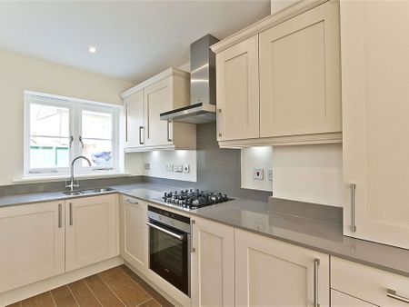 A contemporary two bedroom semi-detached home in Bentley - Photo 2