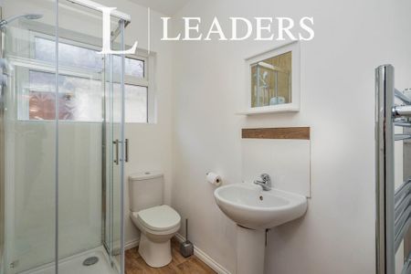 3 bedroom bungalow to rent - Photo 5