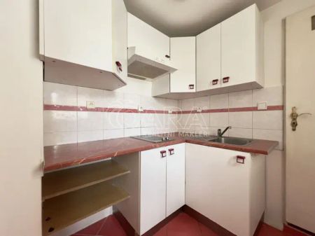 Pronájem bytu 1+kk, ulice Nádražní, Šlapanice u Brna - Fotografie 5