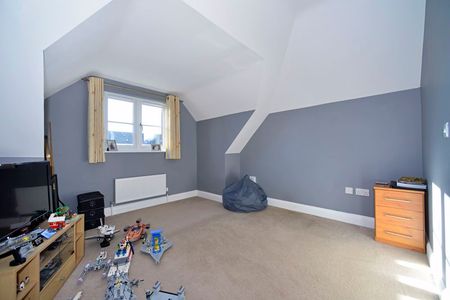 Langborough Court, Godalming - 2 bedrooms Property for lettings - Seymours - Photo 4