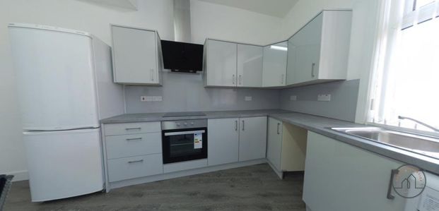 5 bedroom house to rent - Photo 1