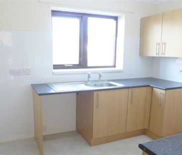 2 bedroom retirement property to rent - Photo 6