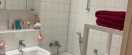 1-Raum-Wohnung mit Balkon, Dusche und Stellplatz in Naumburg - Photo 1