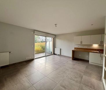 Location Appartement 2 pièces 47m² ANGERS 49100 - Photo 2