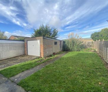 4 bedroom terraced house to rent - Photo 5