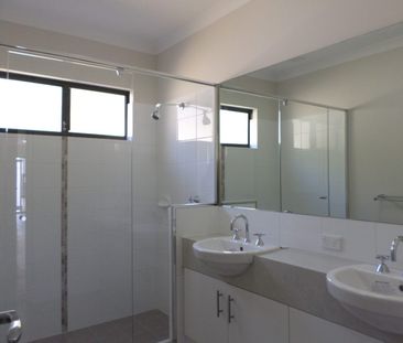 Easy Coastal Living in Mindarie - Photo 5