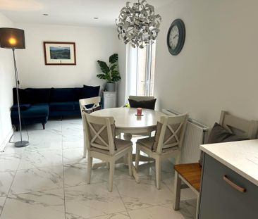 4 bedroom detached house to rent - Photo 6