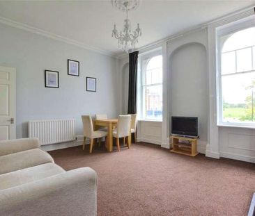Montpelier Row, London, SE3 - Photo 2