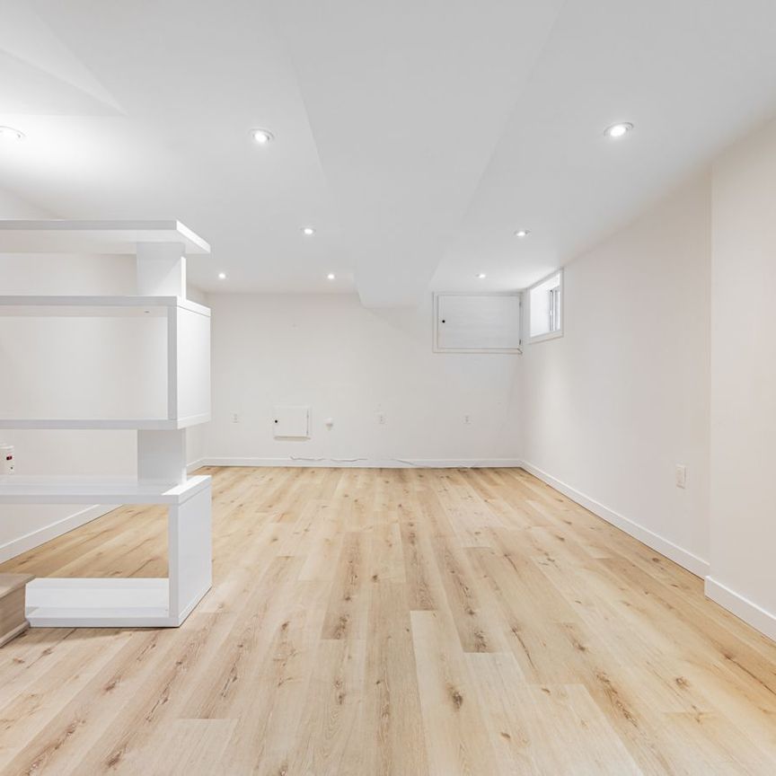 For Lease - 371 McRoberts Avenue Unit# Lower, Toronto, Ontario - Photo 1