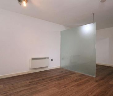 Studio to rent - Photo 5