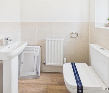 Larches Avenue, Tatenhill, Burton Upon Trent - Photo 6