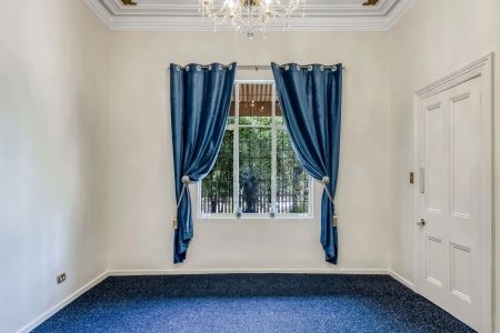 Prime Princes Hill/Carlton Location - Fully Renovated Home on Iconic Lygon Street - Photo 3