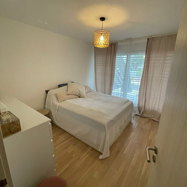 Appartement de 2.5 pièces avec terrasse - Photo 1