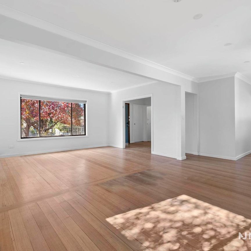 10 Lorienne Street, HEATHMONT - Photo 1