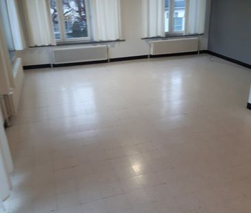 Ruim appartement in centrum Eine. - Photo 6