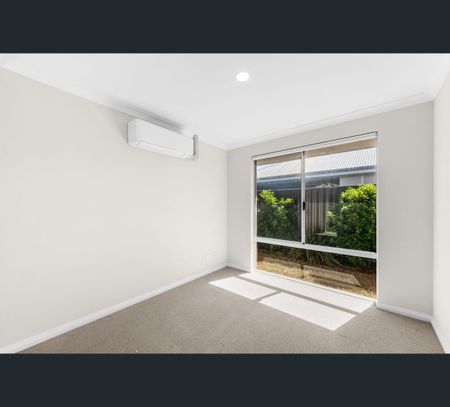 14 Dolomite Road, Treeby, WA 6164 - Photo 3