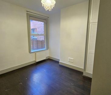 3 bedroom ground floor maisonette to rent - Photo 5