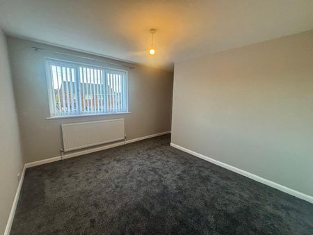 Fully renovated 2 Bedroom Mid Mews Property - Photo 5