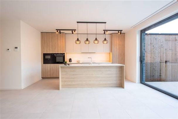 Appartement te huur - Photo 1