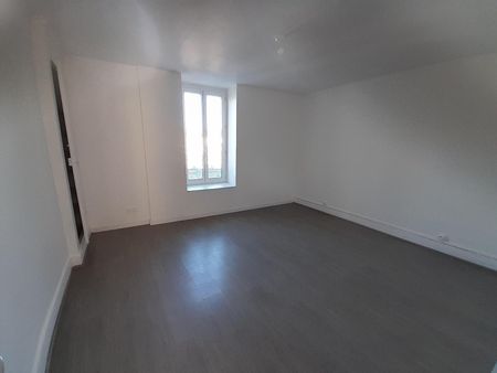 Location Appartement 3 pièces 70m² MACON 71000 - Photo 2