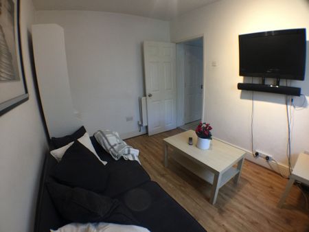 Room in a Shared House, East Ferry Road, E14 - Photo 2