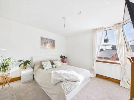 3 bedroom terraced house to rent - Photo 5