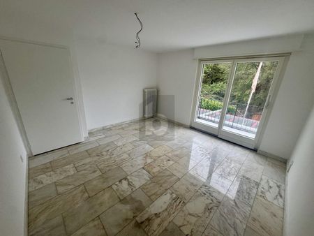 MIT WINTERGARTEN, GARAGE UND GARTEN! - Foto 2