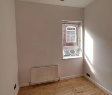 Flat 4, 30 Porthill Bank, Newcastle ST5 0AA - Photo 5