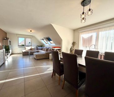 Zeer knap, ruim appartement met 2 slpks en garage - Photo 5