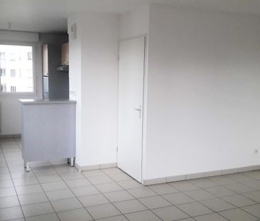 location Appartement T3 DE 70.73m² À ST PRIEST - Photo 1