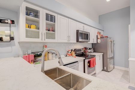 For Lease - 85 Bristol Road Unit# 156, Mississauga, Ontario - Photo 3