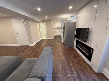 For Lease - 3940 Promontory Crescent Unit# Bsmt, Mississauga, Ontario - Photo 2