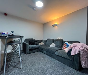 Rhymney Terrace, Cathays - Photo 2