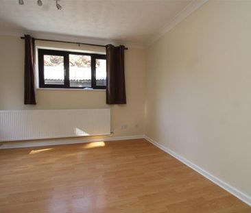 1 bedroom end of terrace house to rent - Photo 3