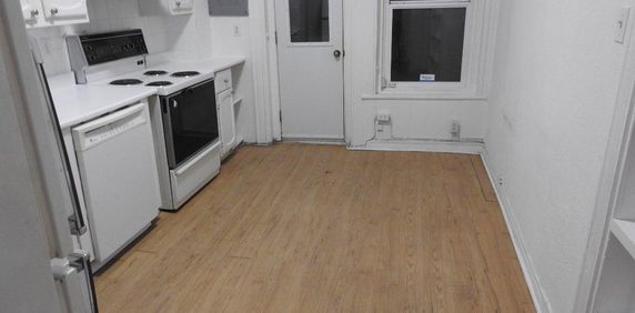 8.1/2 a louer - Photo 2