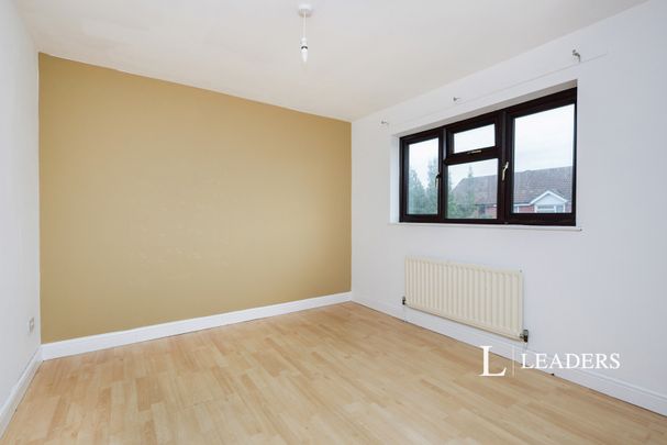 3 bedroom house to rent Hadlow Avenue, Eastbourne, BN23 - Photo 1