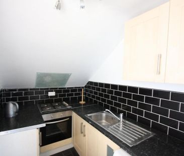 Studio to rent - Photo 3