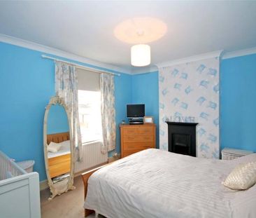 2 bedroom semi-detached house to rent - Photo 4