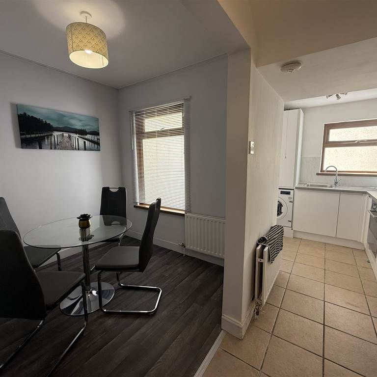 35 Milfort Avenue, Dunmurry , Belfast , BT17 9BJ - Photo 1