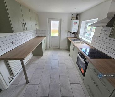 2 bedroom terraced house to rent - Photo 5