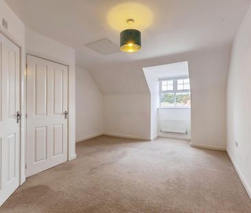 4 bedroom terraced house to rent - Photo 6