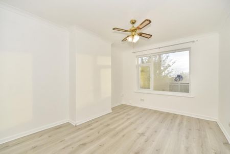 2 bedroom bungalow to rent - Photo 2