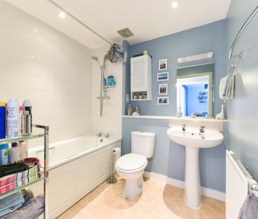 Park Road, LONDON - Photo 3