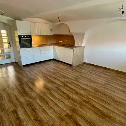 Pronájem zděného bytu 3+kk, 65 m - Photo 1