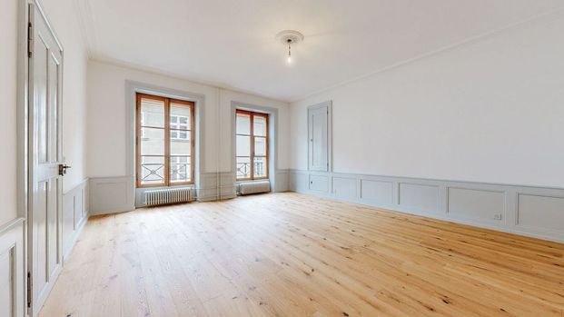 2.5 Zimmer, 136 m², 2. Stock - Photo 1