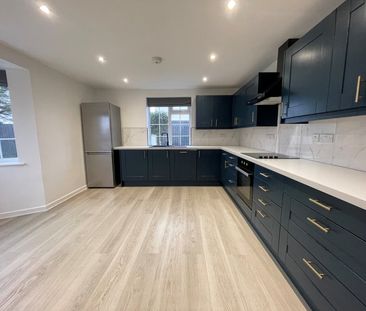 3 bedroom detached house to rent - Photo 4