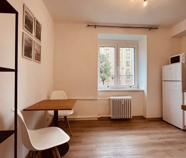 Pronájem bytu 1+1 28 m² - Photo 1