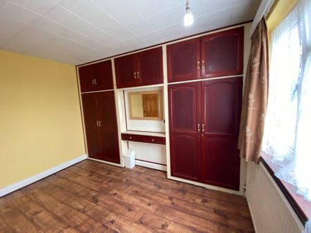 4 Bed Terraced House, Capthorne Avenue, HA2 - Photo 2