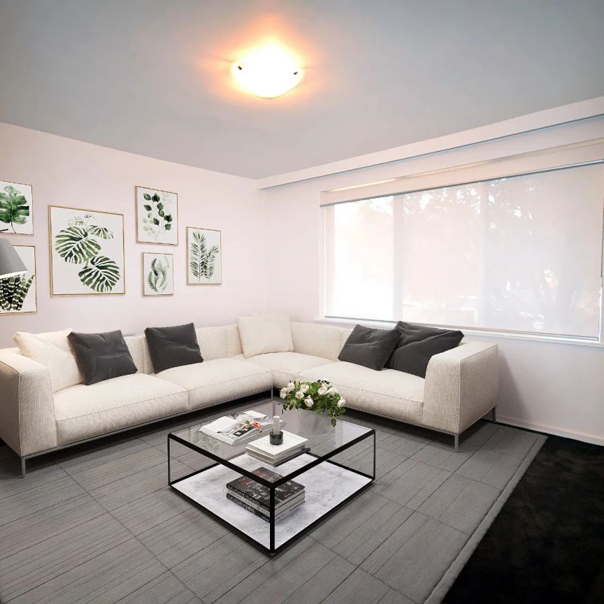 SPACUOUS GROUND FLOOR IN LEAFY STREET - Photo 1