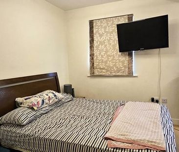 3 bedroom terraced house to rent - Photo 6